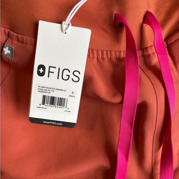 NWT FIGS High Waisted Zamora Jogger Scrub Pants size small petite- terracotta - Picture 1 of 3